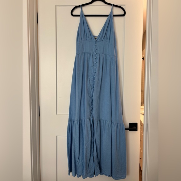 Abercrombie & Fitch Light Blue Maxi Dress - Picture 1 of 3